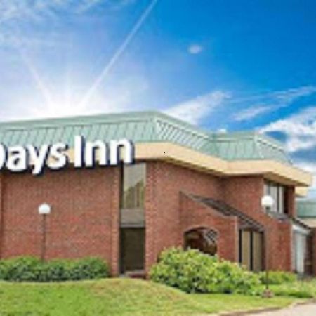 Days Inn By Wyndham Rolla Esterno foto