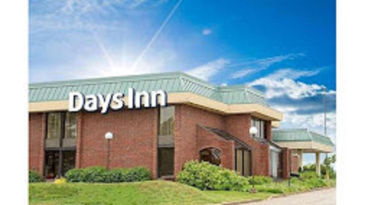 Days Inn By Wyndham Rolla Esterno foto
