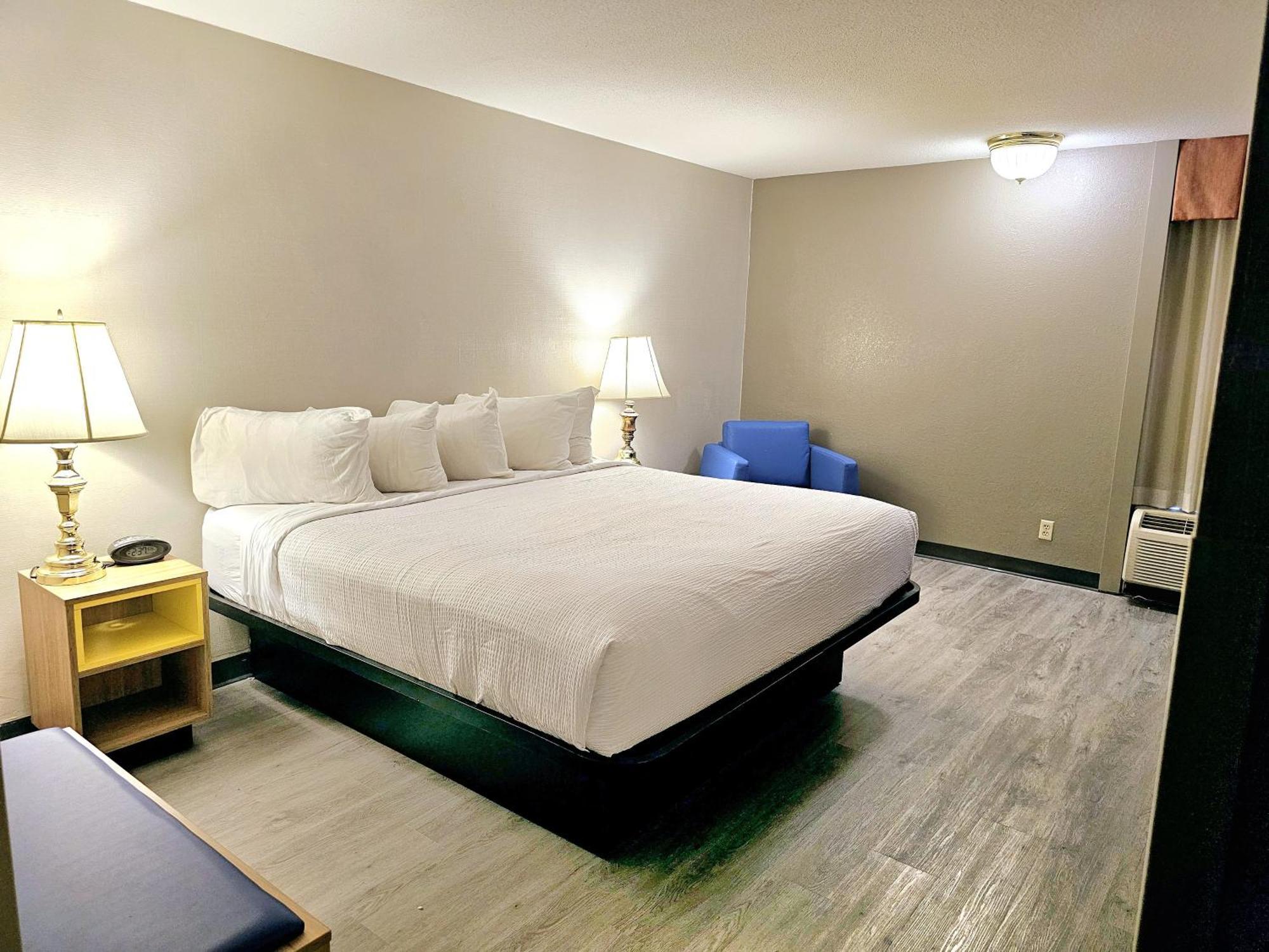 Days Inn By Wyndham Rolla Esterno foto
