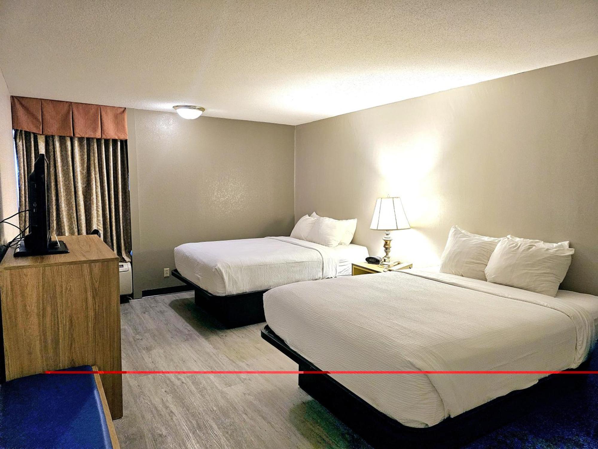 Days Inn By Wyndham Rolla Esterno foto